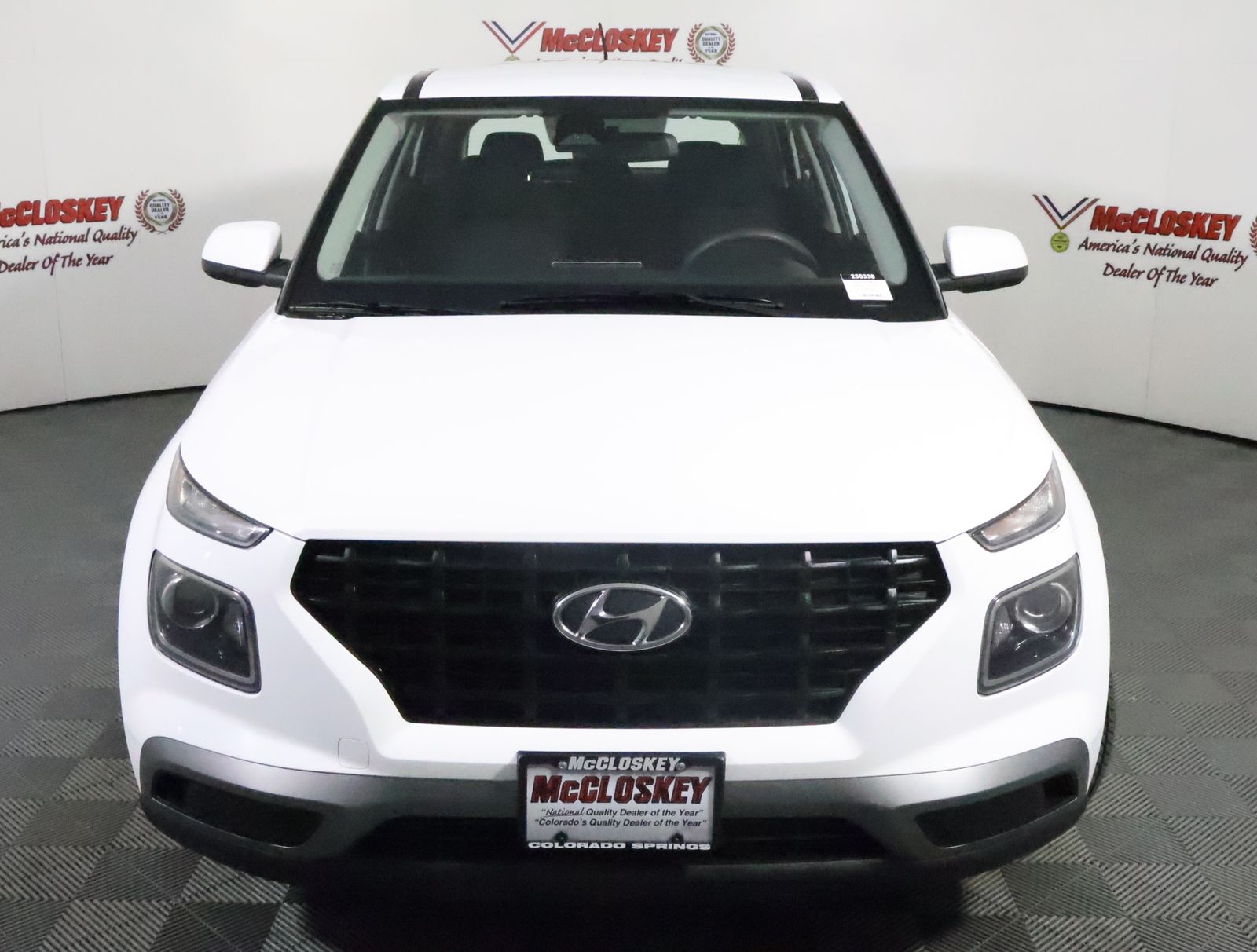 2024 Hyundai Venue SE photo