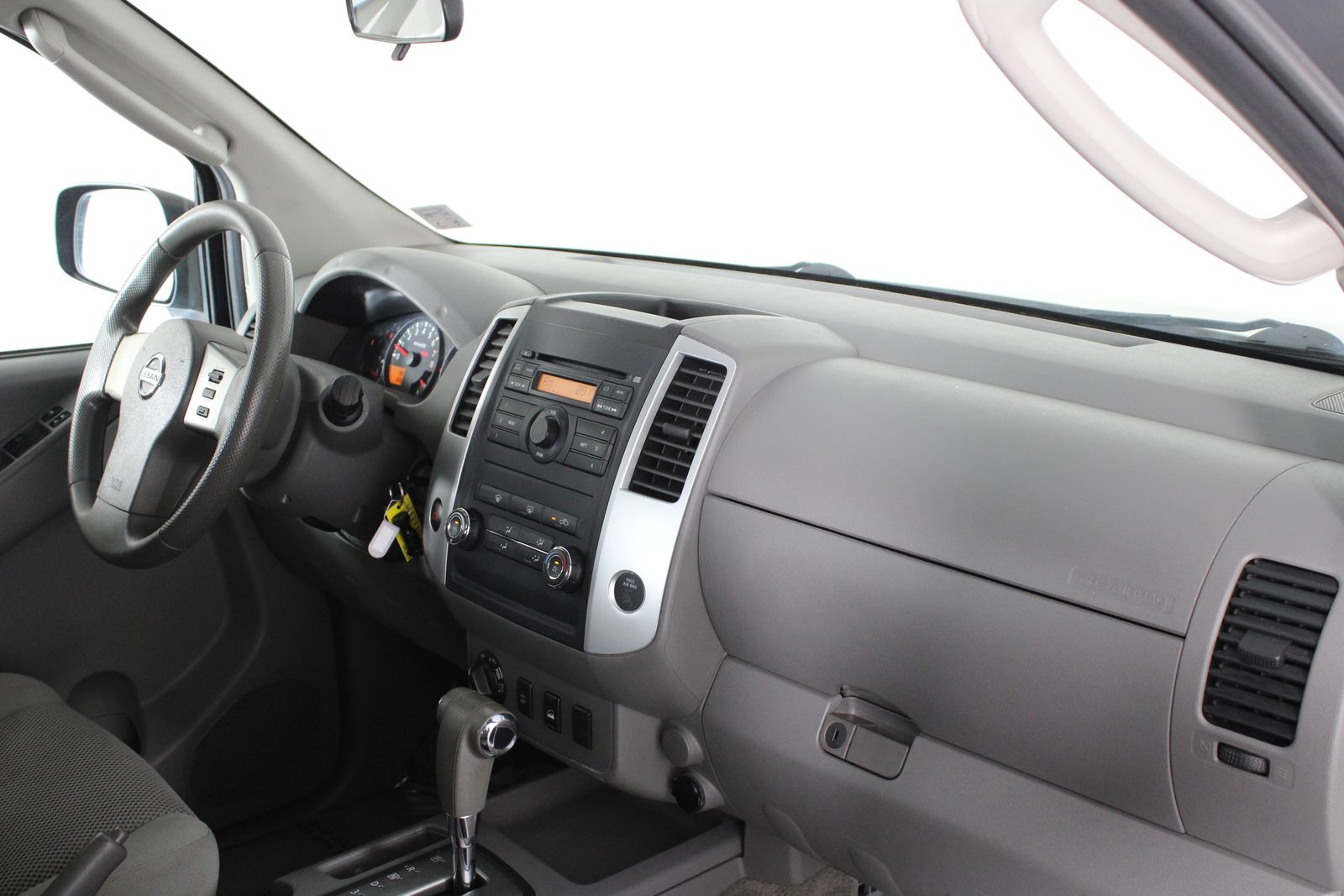 Used 2010 Black Nissan SE image 24
