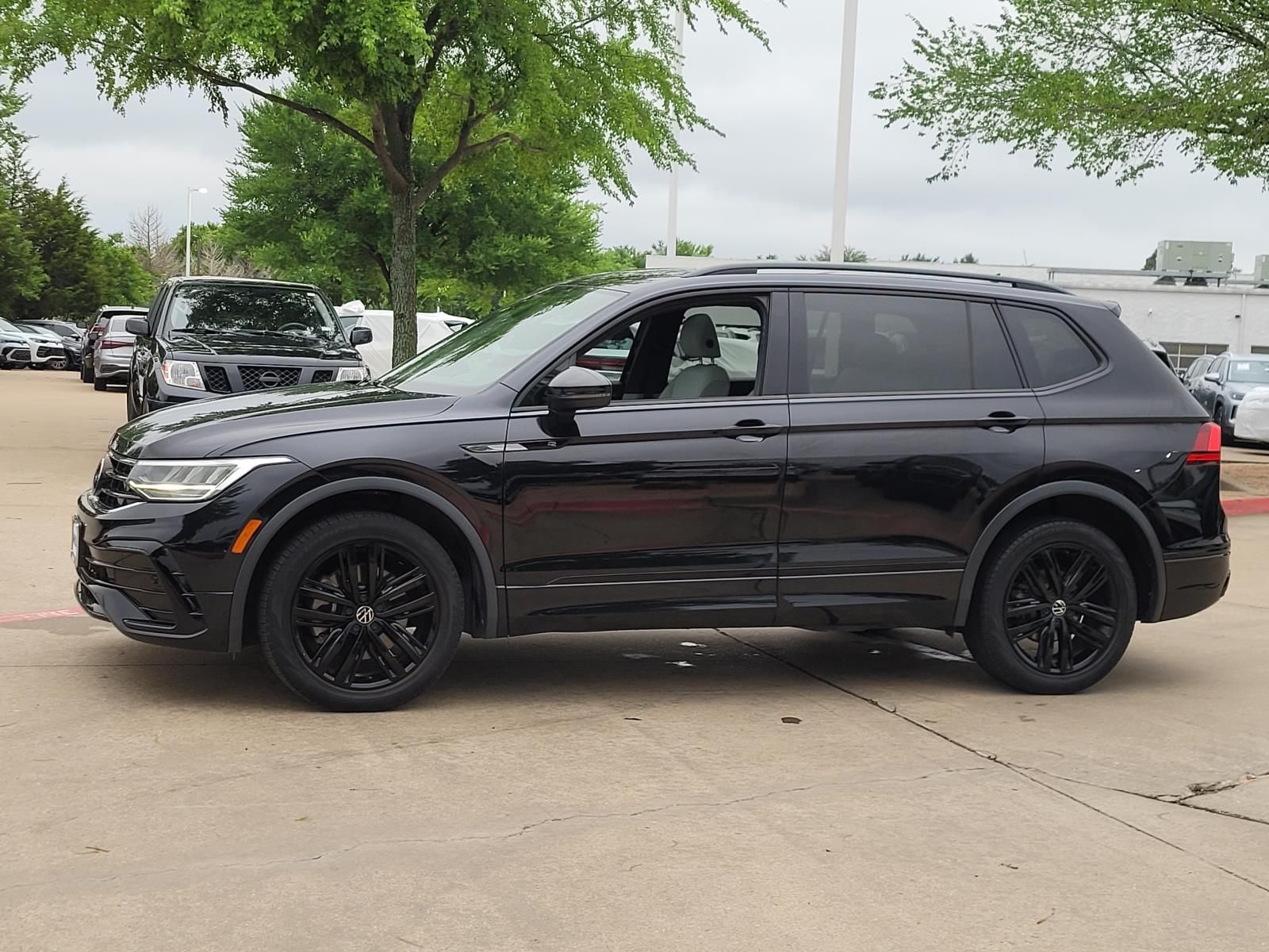 used 2022 Volkswagen Tiguan car, priced at $21,000