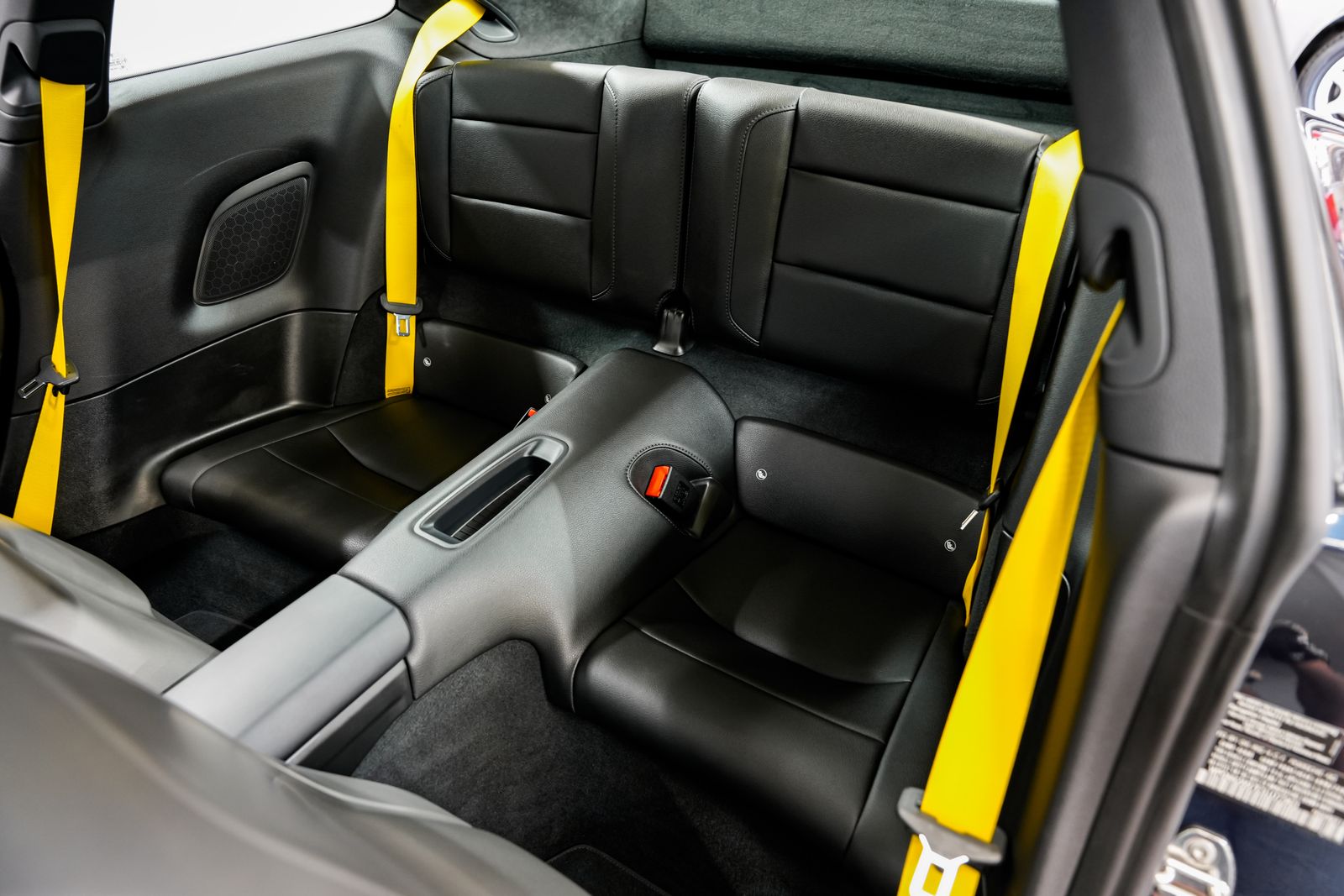 2014 Porsche 911 Carrera 4 — photo 18