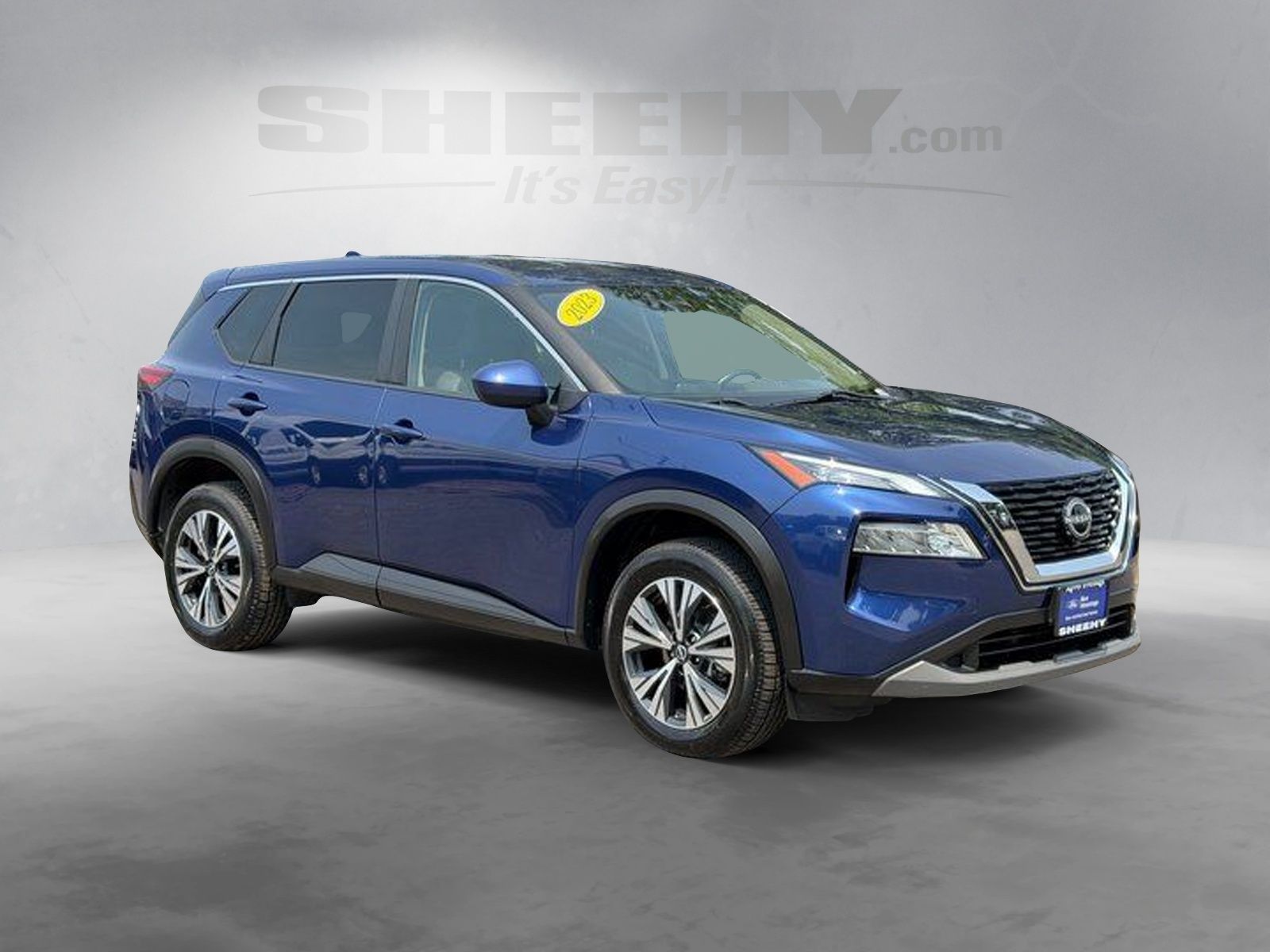 Used 2023 Blue Nissan SV image 2