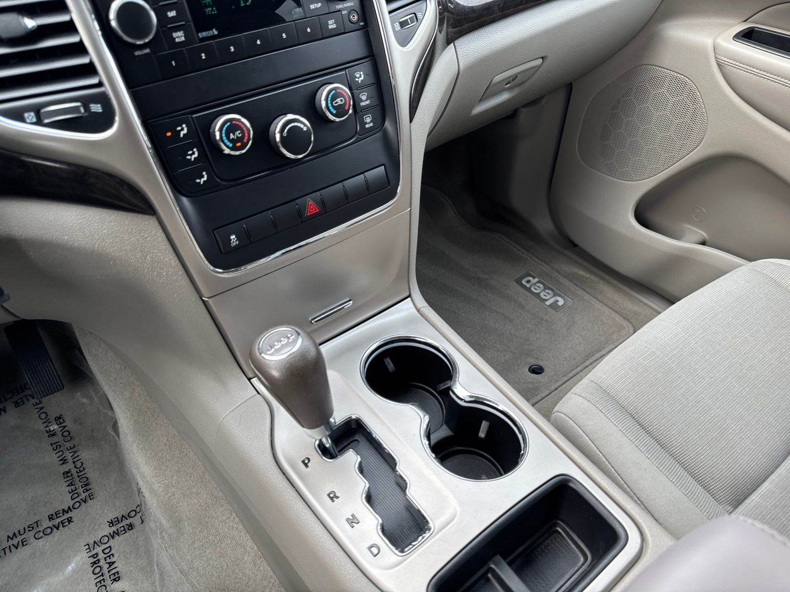 Used 2012 Brilliant Black Crystal Pearlcoat Jeep Laredo image 20