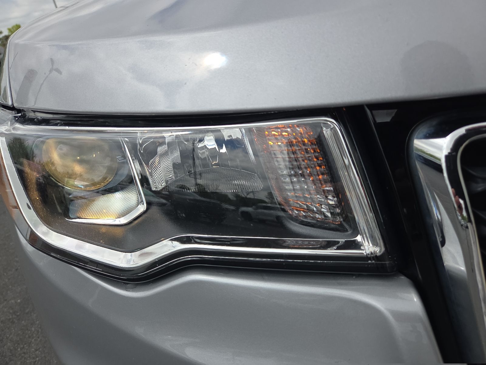 used 2020 Jeep Grand Cherokee car, priced at $19,859
