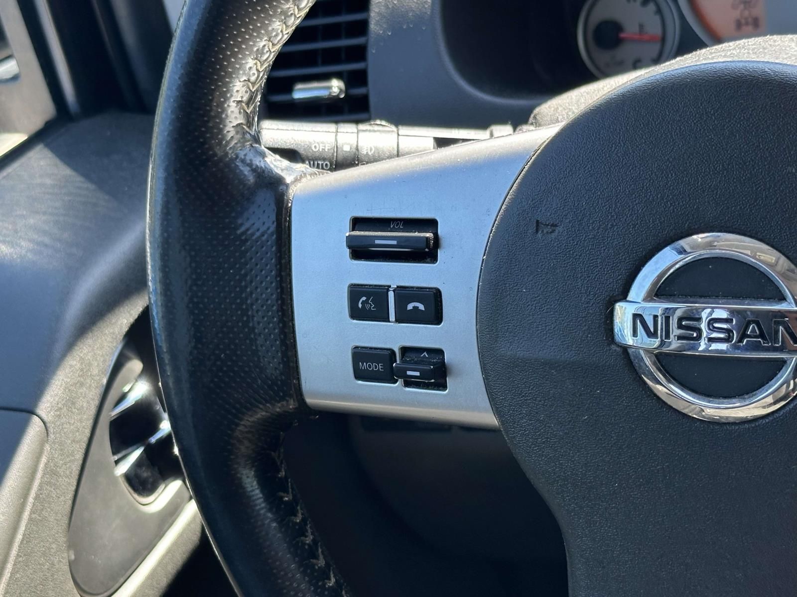 Used 2018 Black Nissan PRO-4X image 28