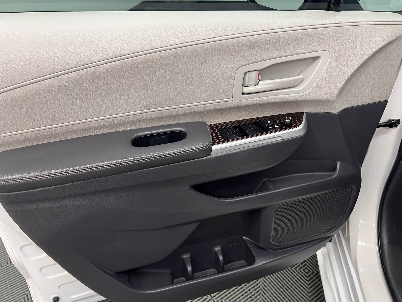 used 2021 Toyota Sienna car, priced at $22,996