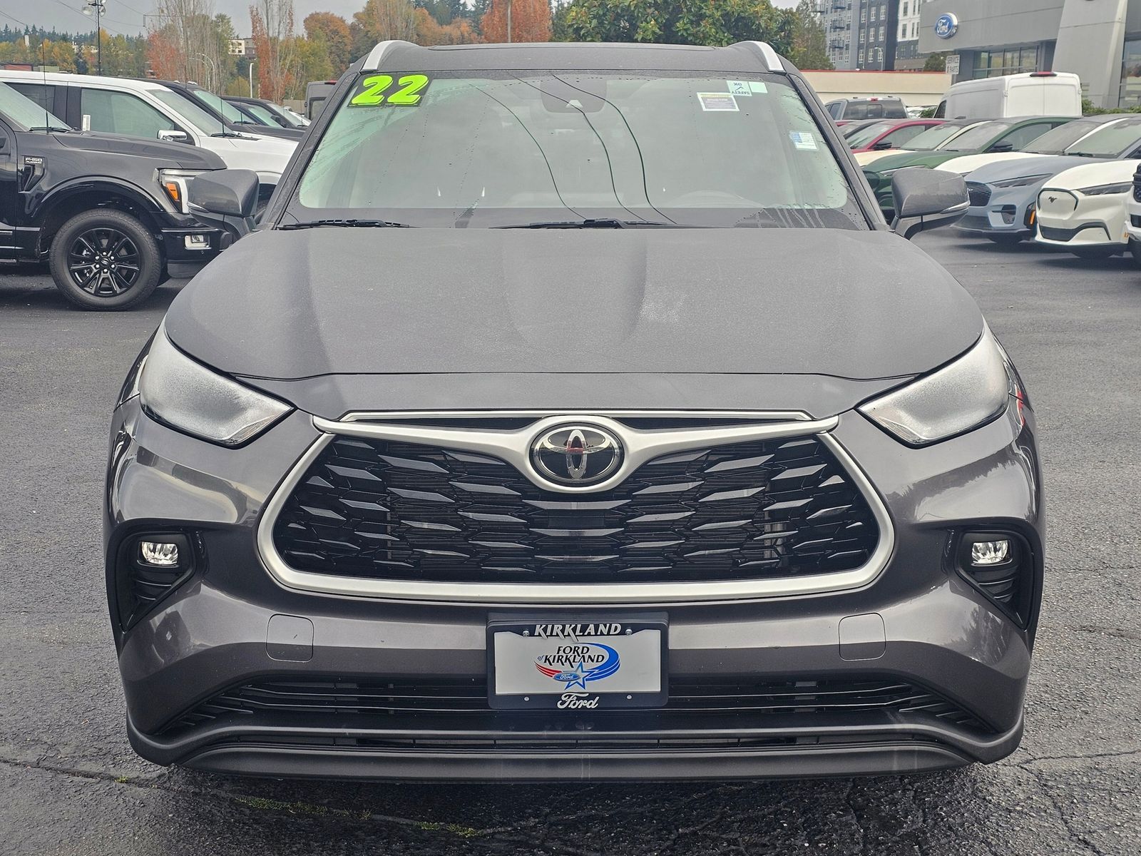 View vehicle photo 2