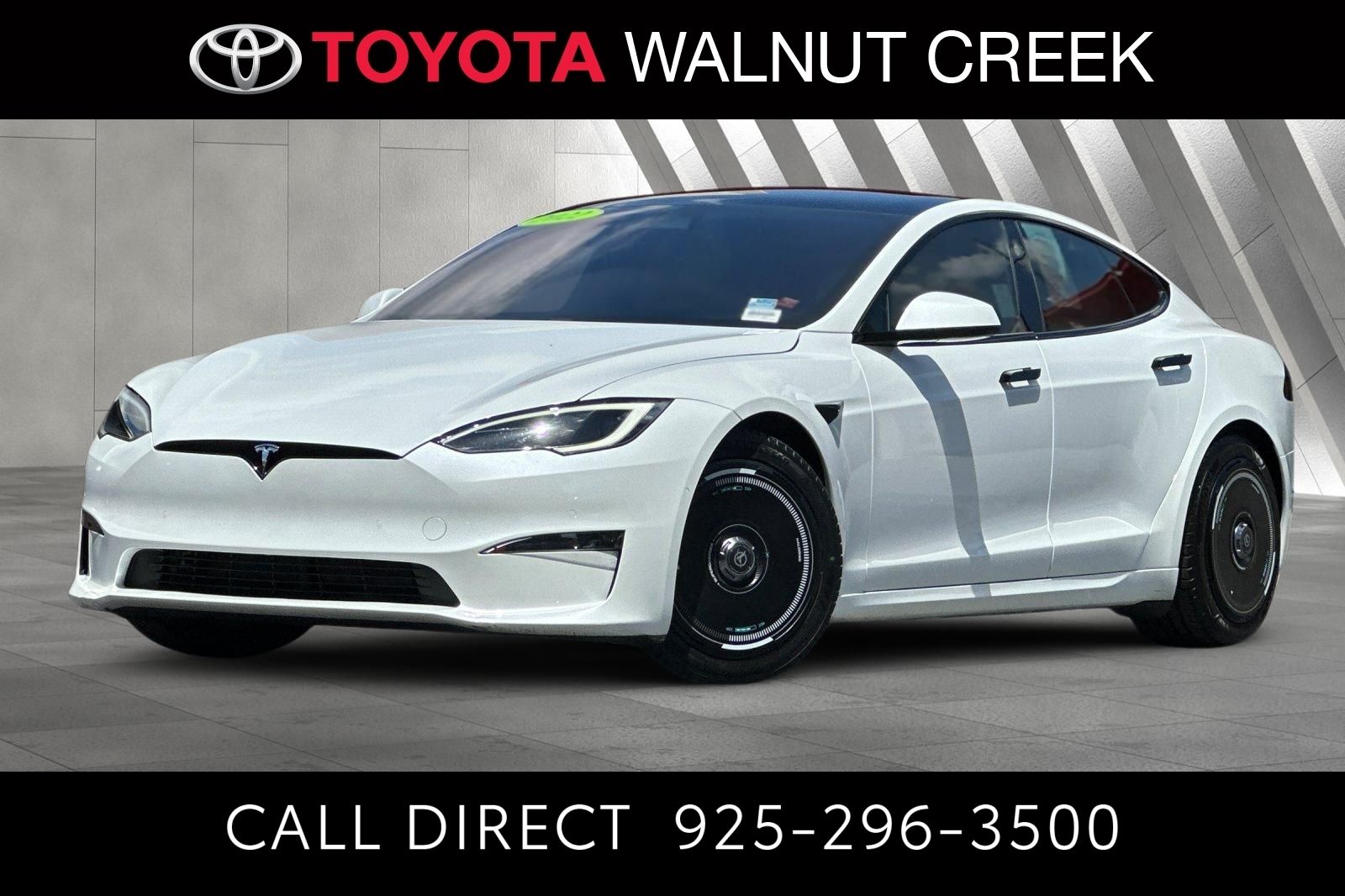2022 Tesla Model S -'s photo