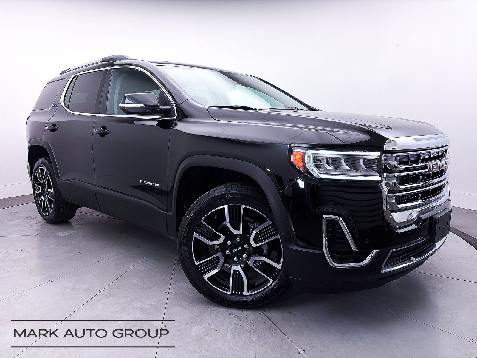 2022 GMC Acadia SLE