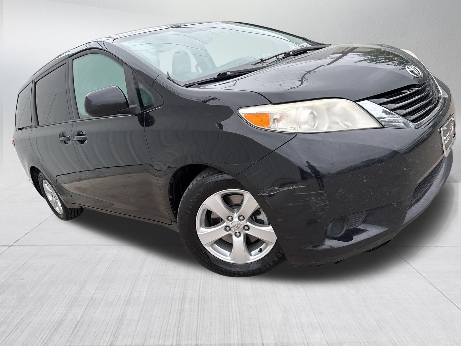 Used Car 2016 Toyota Sienna  Le For Sale Under $12,000 In Austin, Texas