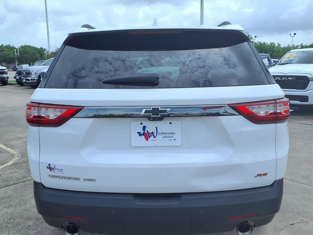 2020 Chevrolet Traverse RS White at Community Honda
