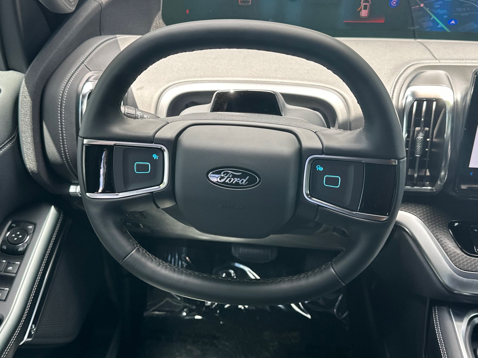 New 2026 Glacier Gray Metallic Tri-Coat Ford Platinum® image 26