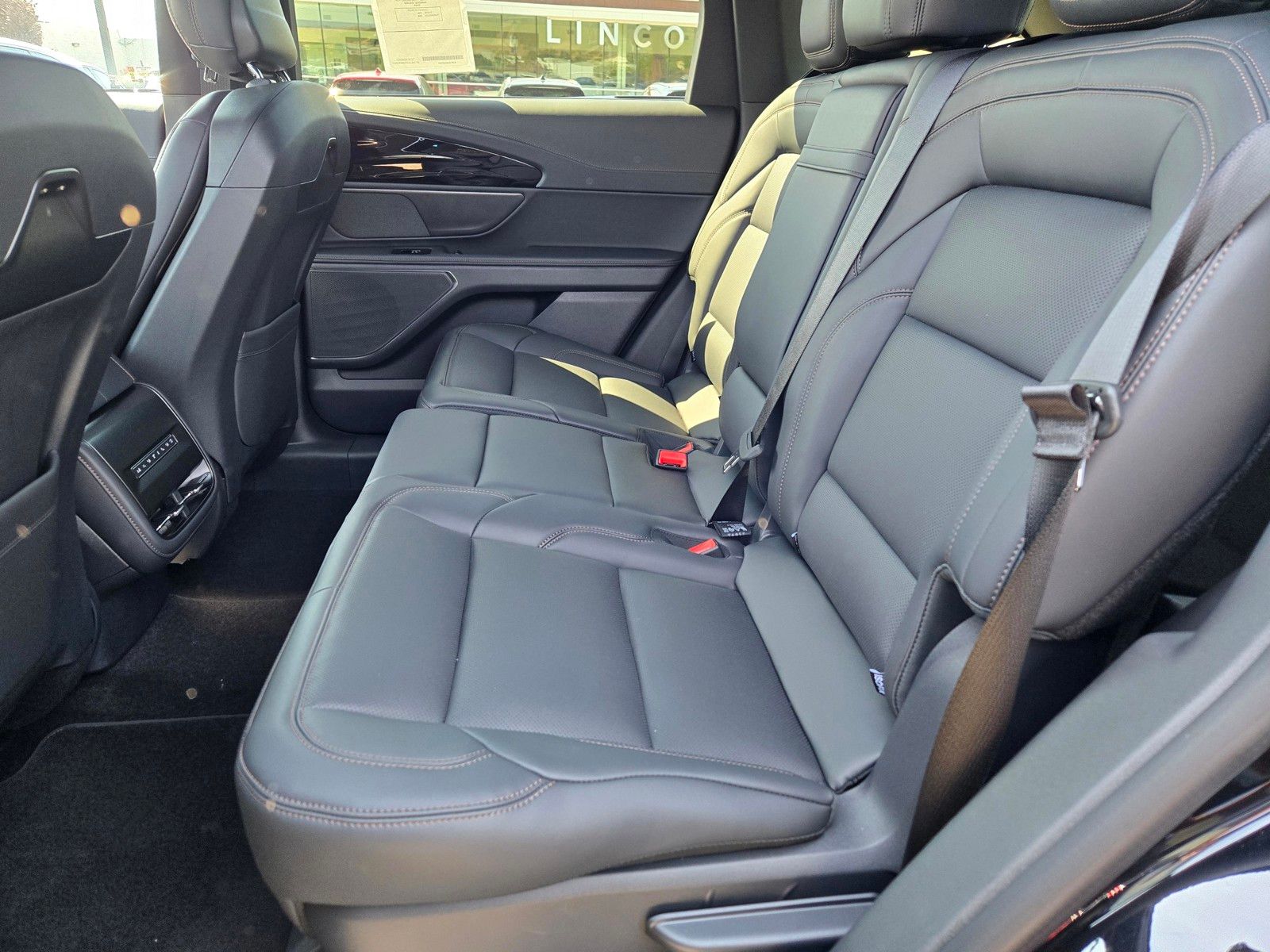 New 2025 Black Lincoln Premiere image 7