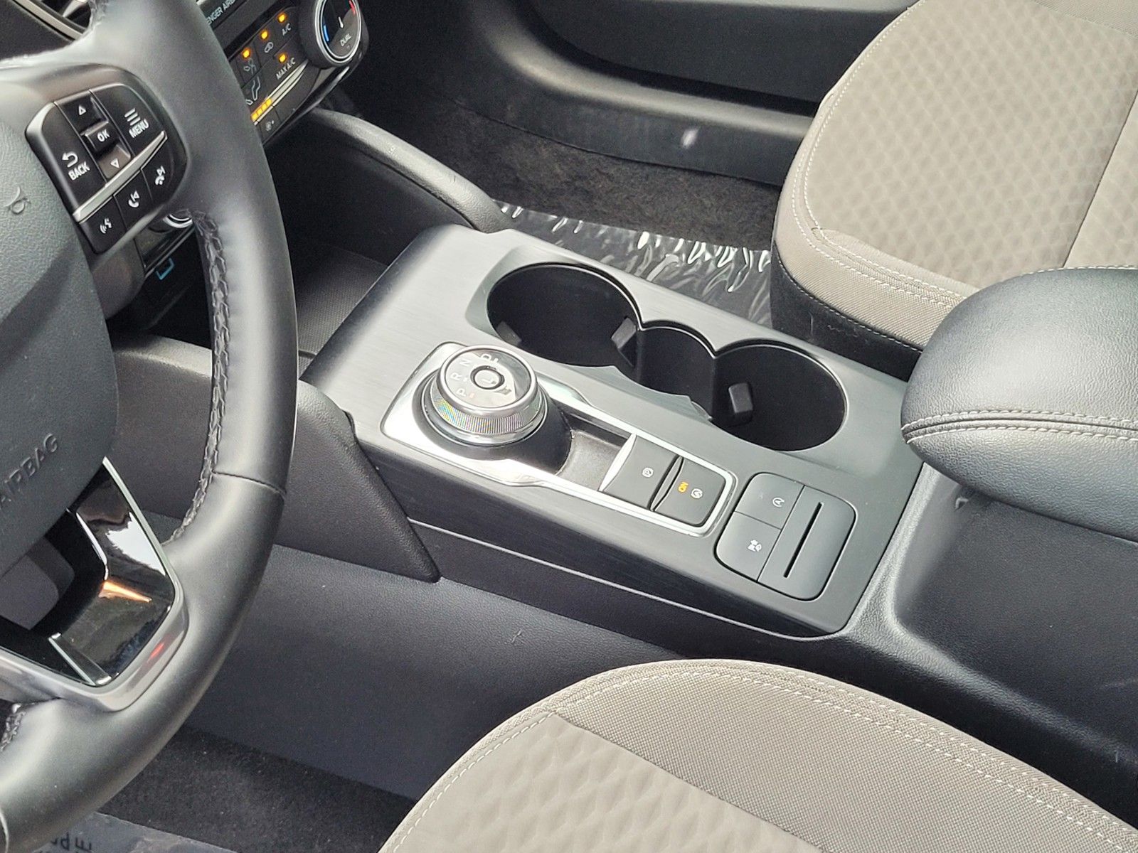 Used 2022 Black Ford SE image 20