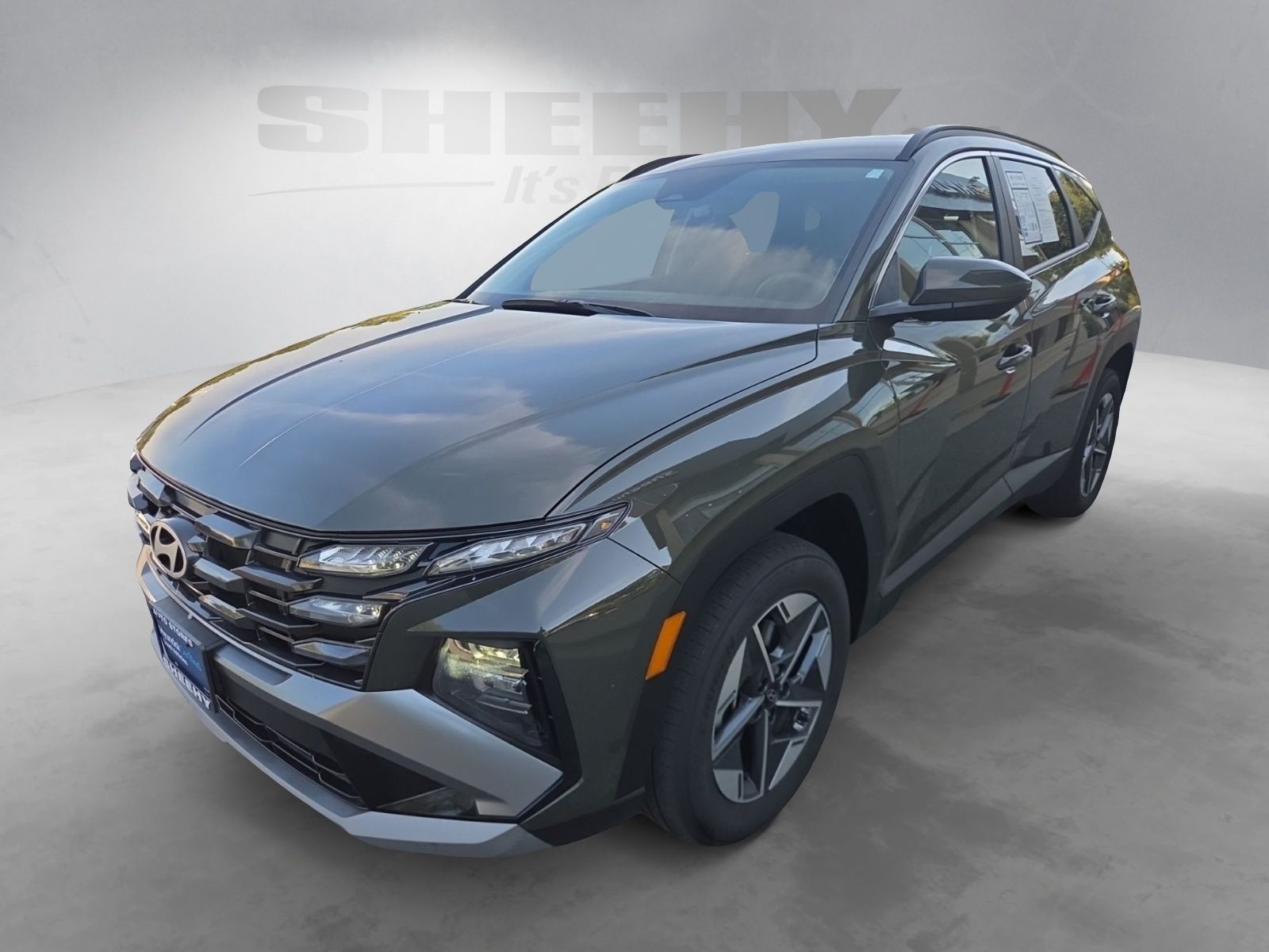 Used 2025 Green Hyundai SEL image 16