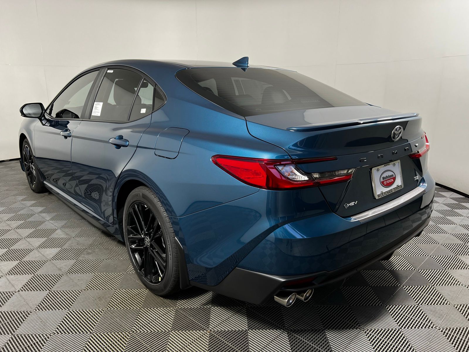 Thumbnail: 2025 Toyota Camry - 7