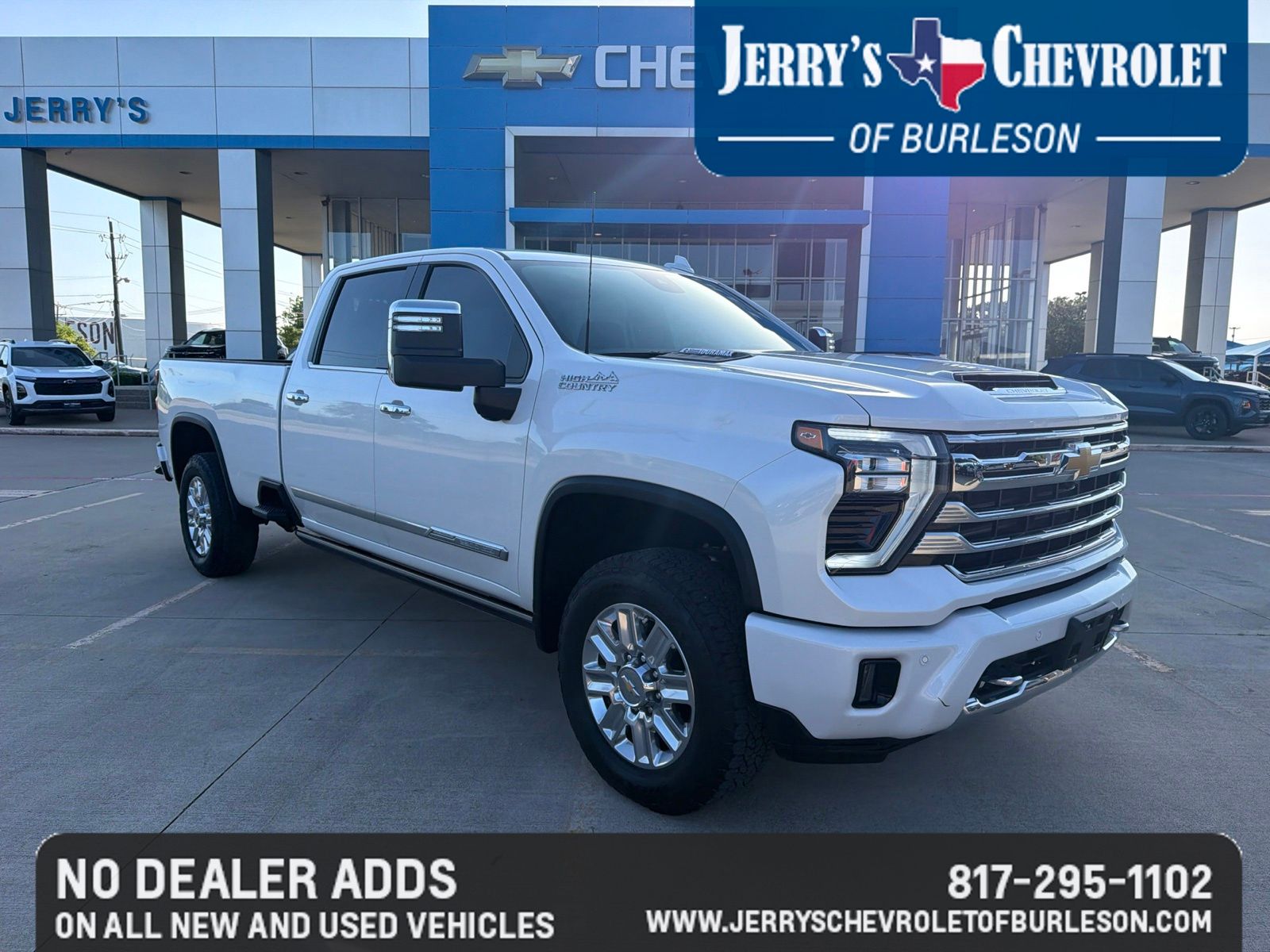 White (Iridescent Pearl Tricoat) 2024 Chevrolet Silverado 2500HD Pickup Truck Four-Wheel Drive Automatic