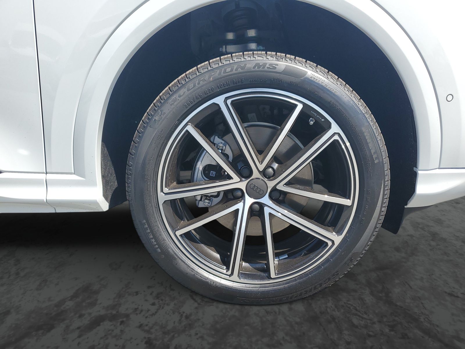 Vehicle photo
