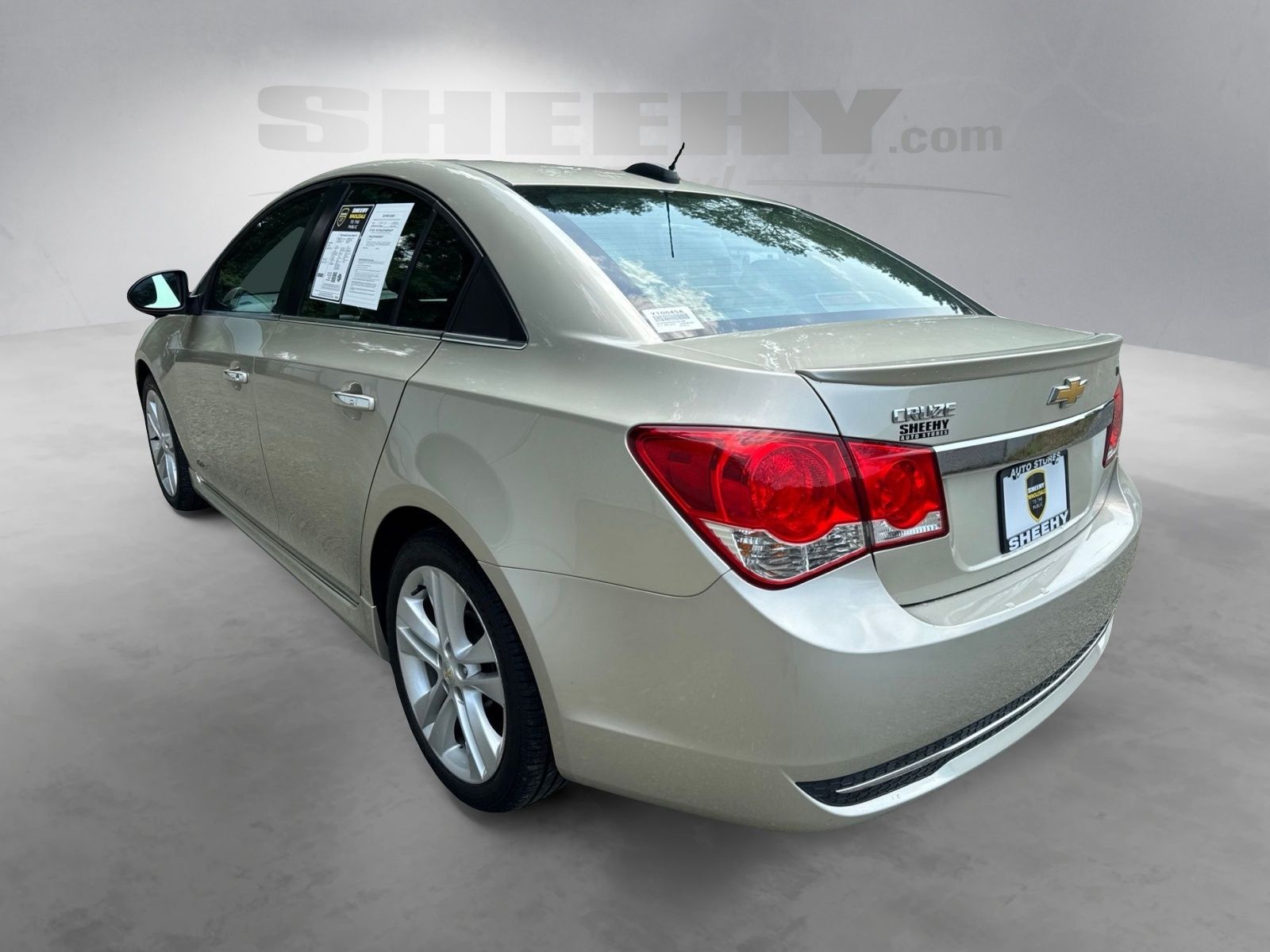 Used 2016 Champagne Silver Chevrolet LTZ image 12