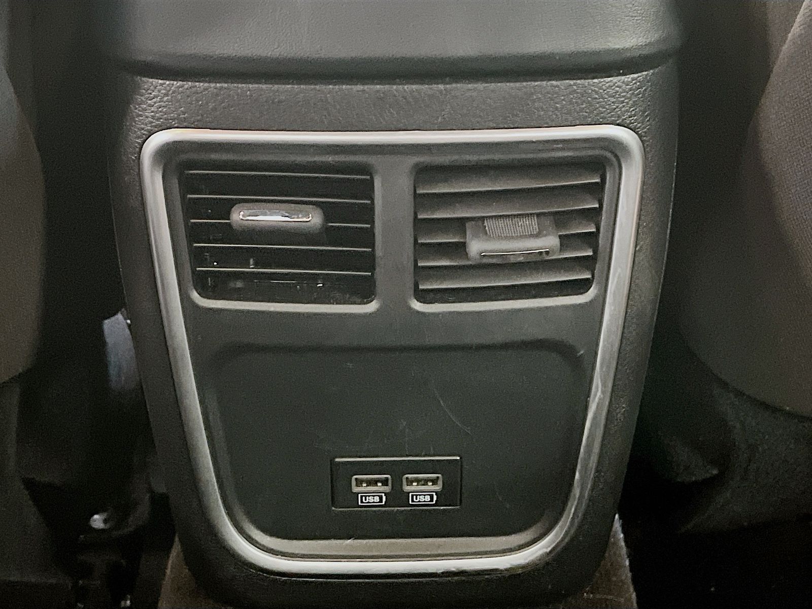 Used 2023 Black Dodge SXT image 23