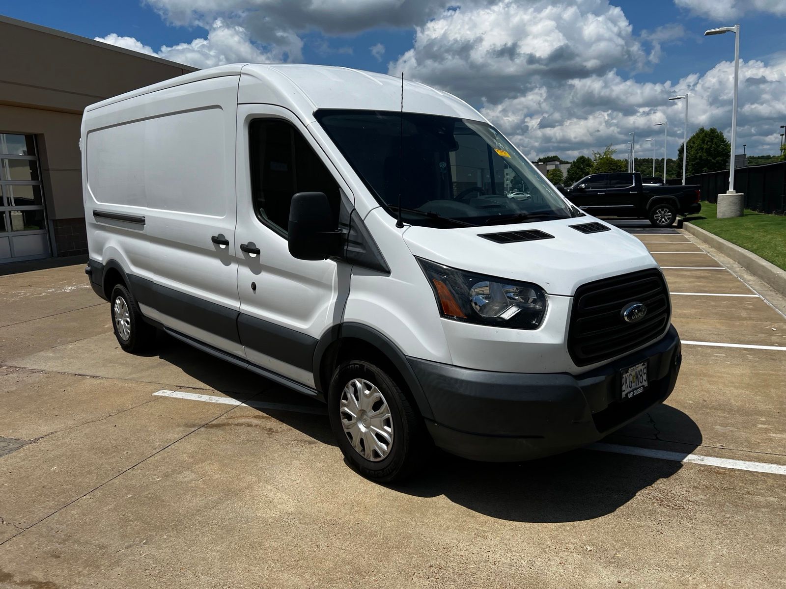 Thumbnail: 2018 Ford Transit Series - 3