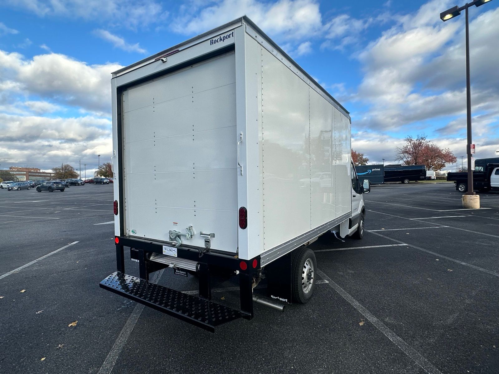 2024 Ford Transit Cutaway Base