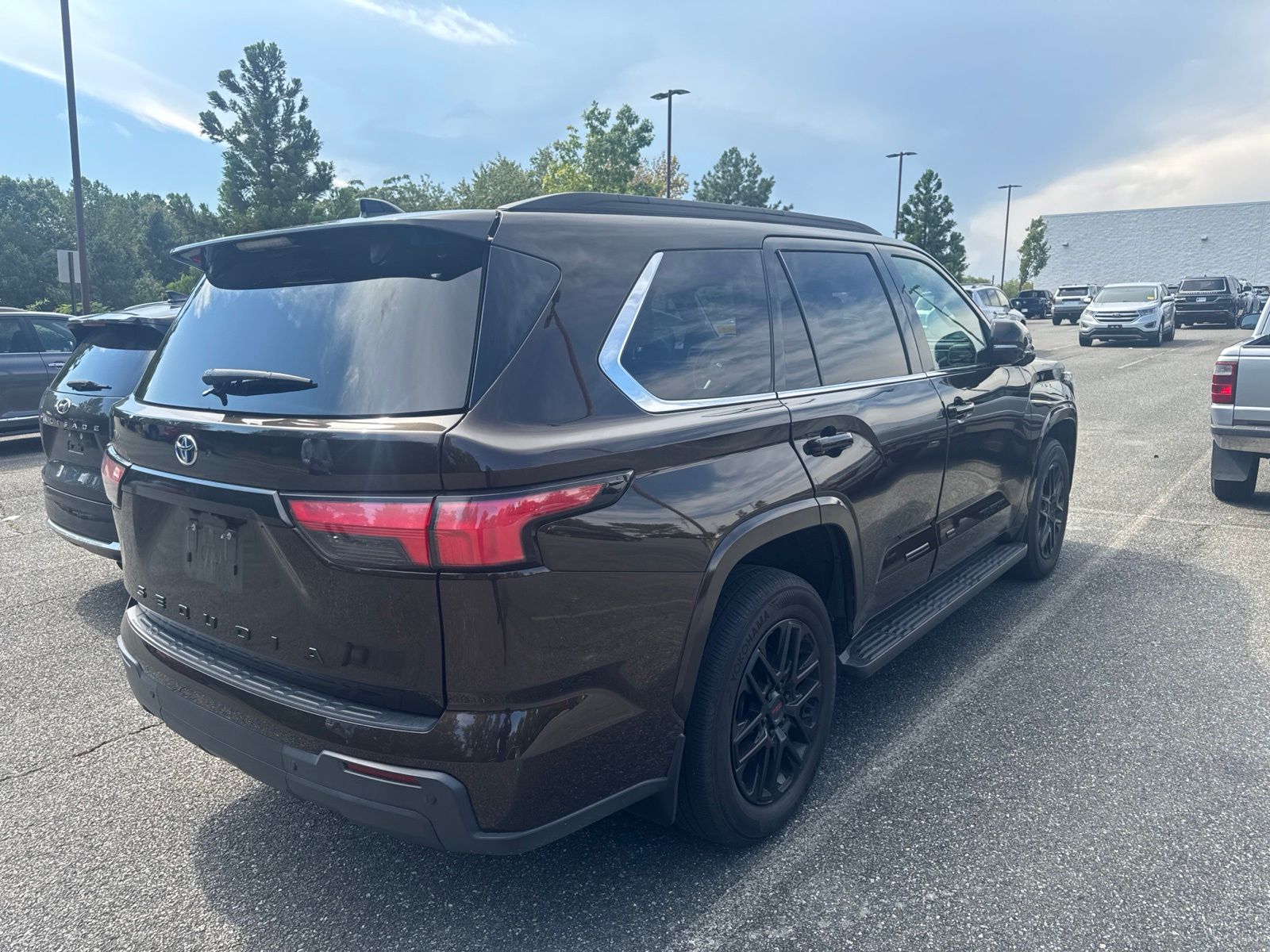 Used 2023 Brown Toyota SR5 image 6