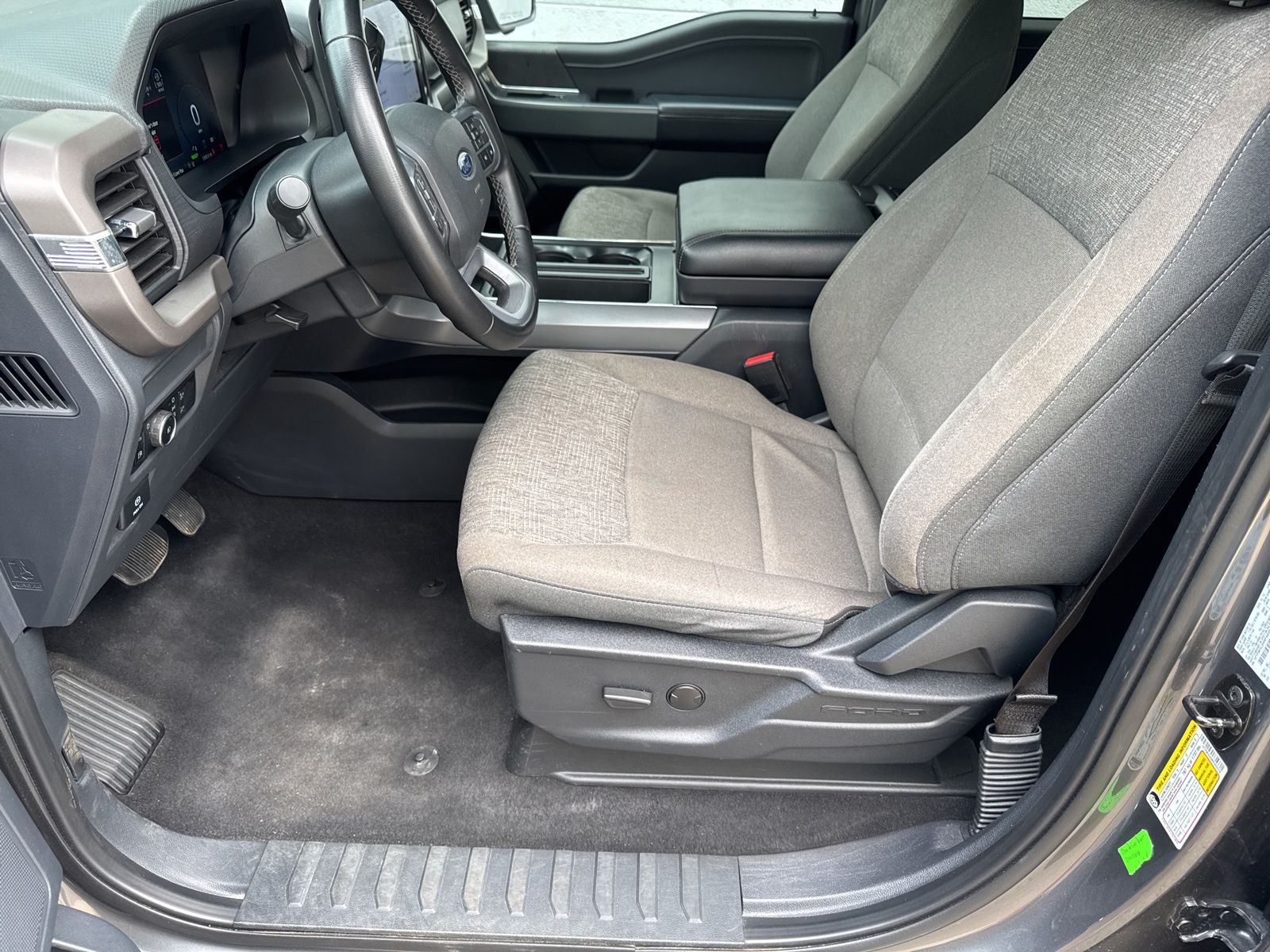 2024 Ford F-150 XLT - Photo 9