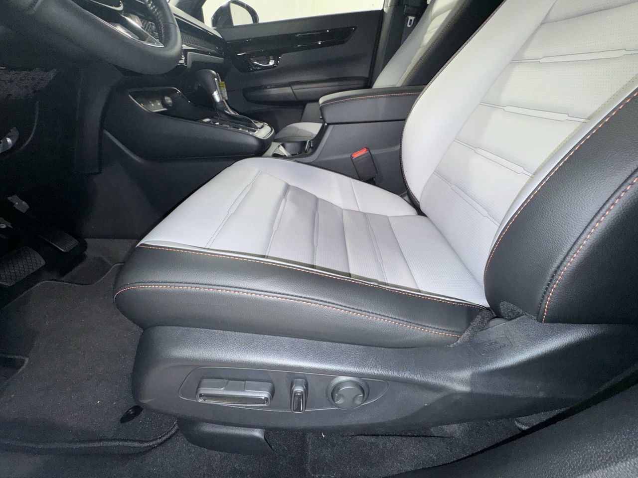 new 2026 Honda CR-V Hybrid car, priced at $44,455