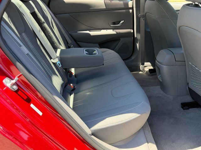 Used 2024 Red Hyundai SEL image 7
