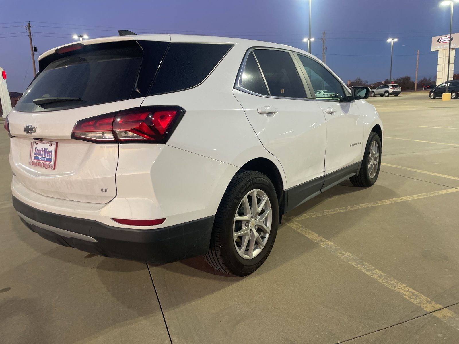 2022 Chevrolet Equinox LT 12