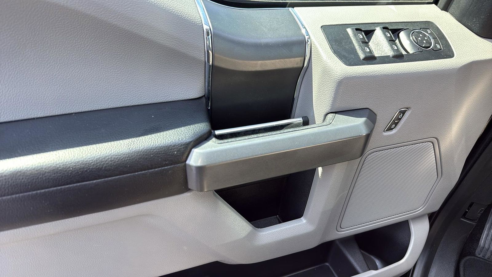 Used Car 2018 Ford F-150  Xlt For Sale Under $25,000 In Austin, Texas