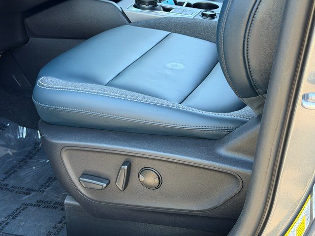 Certified Used 2024 Carbonized Gray Metallic Ford Outer Banks image 23