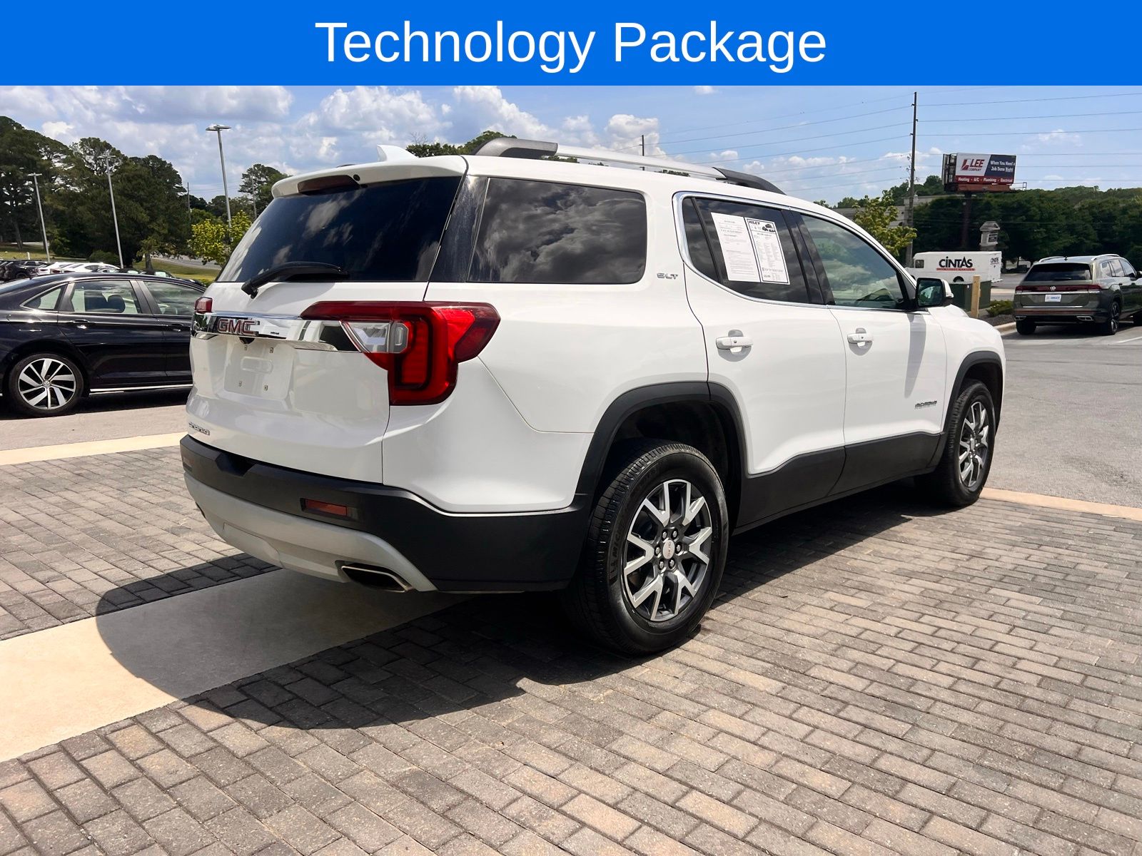 View vehicle photo 7