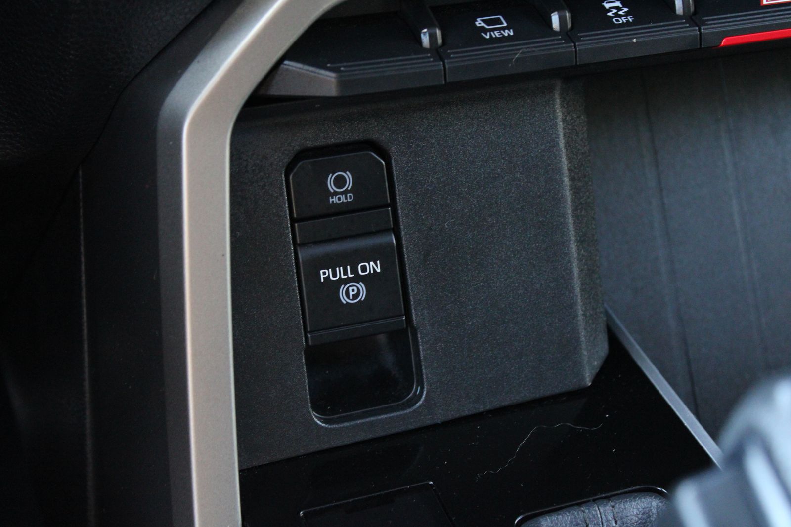 Used 2023  Toyota SR5 image 20