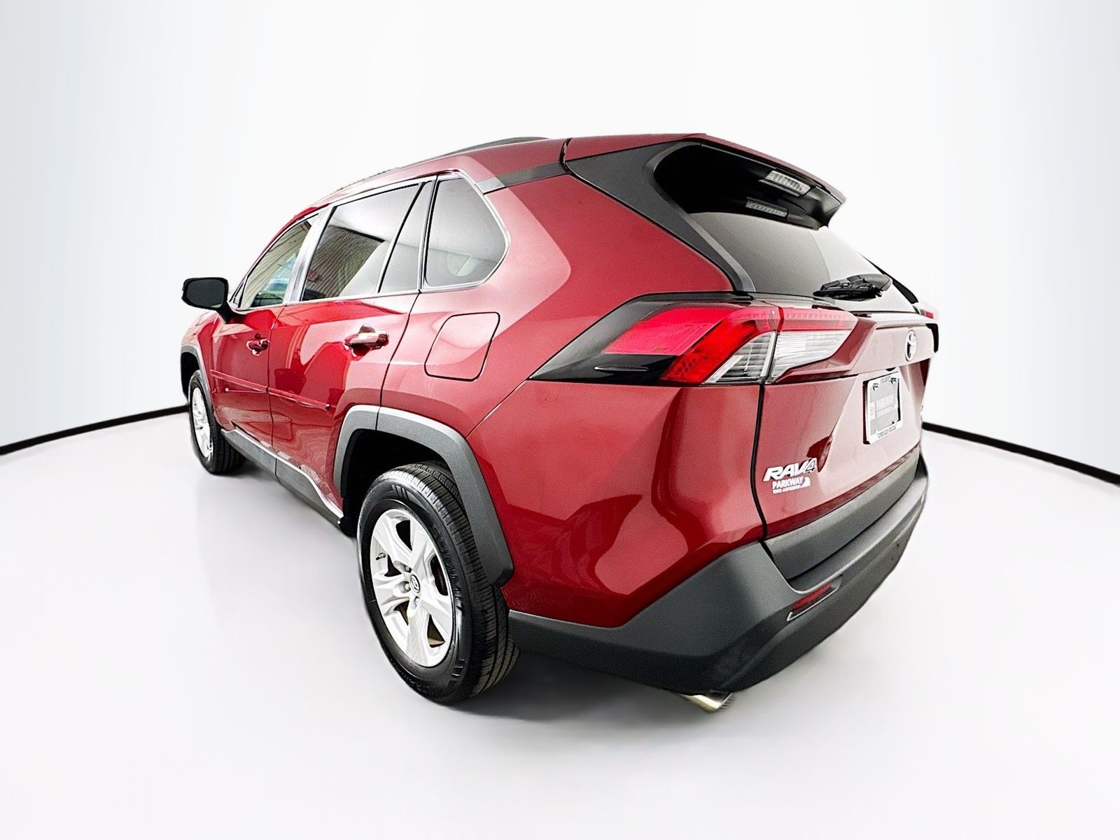 View vehicle photo 5