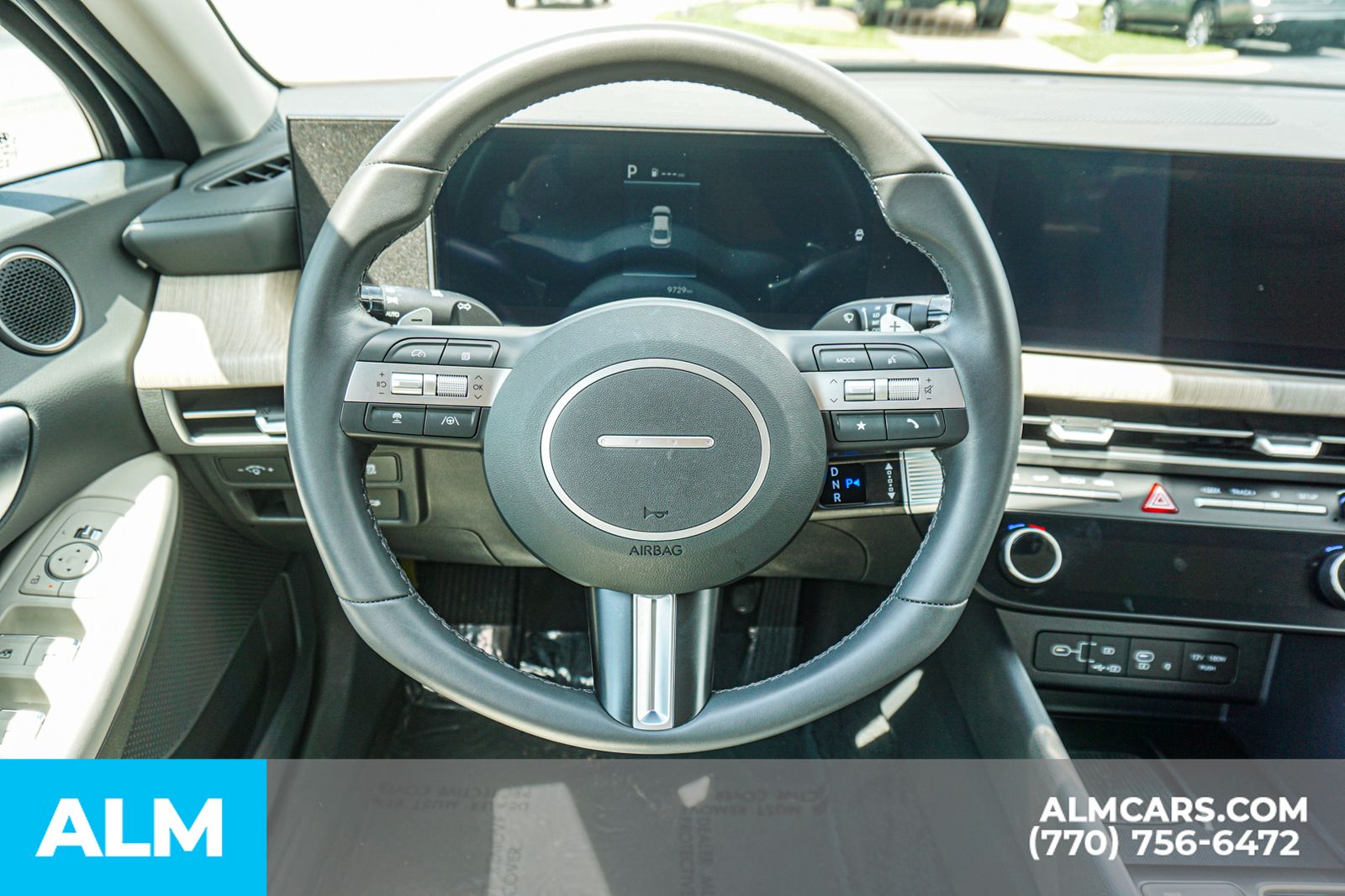 Used 2024 Silver Hyundai SEL image 28