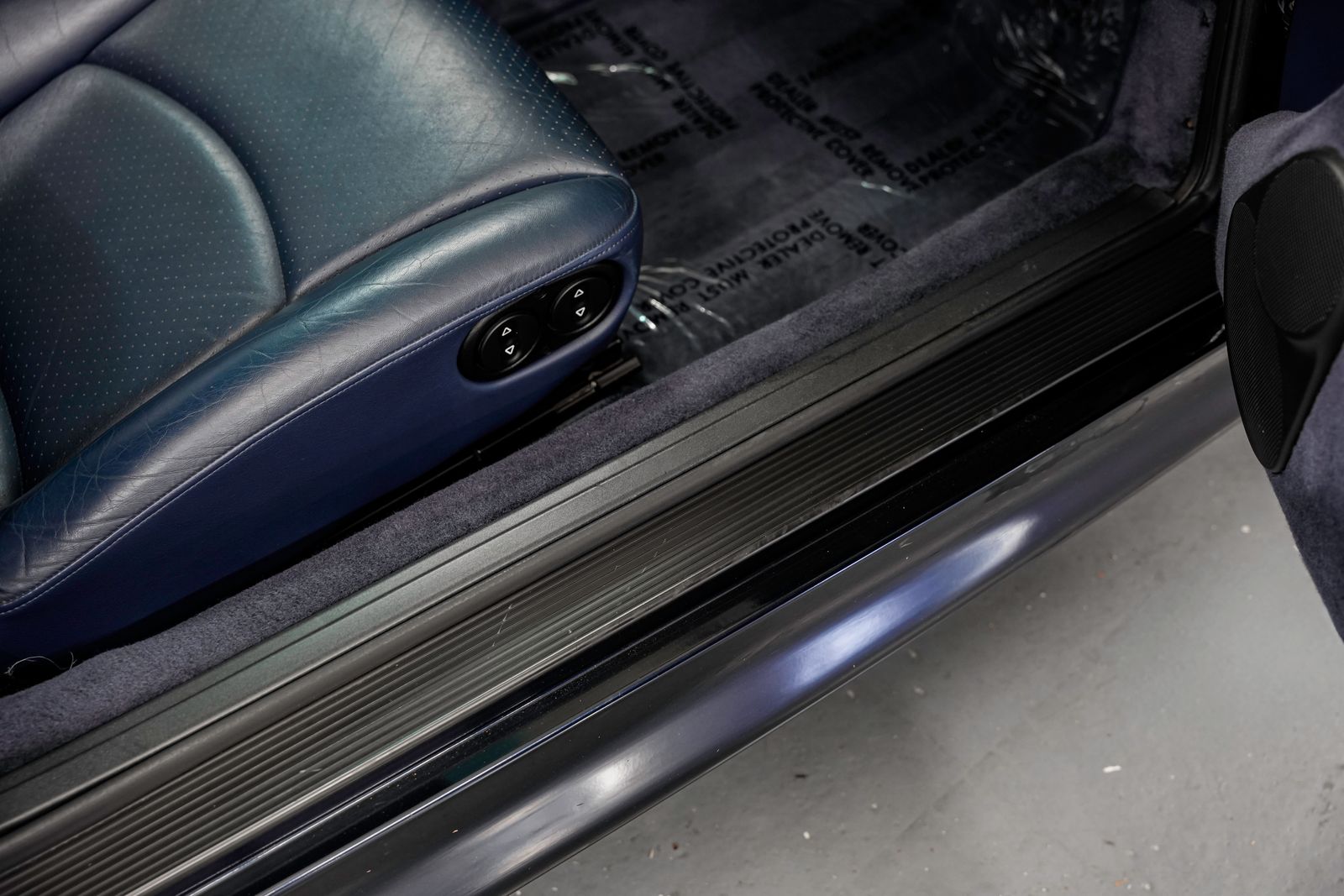 1996 Porsche 911 Carrera 4S — photo 27