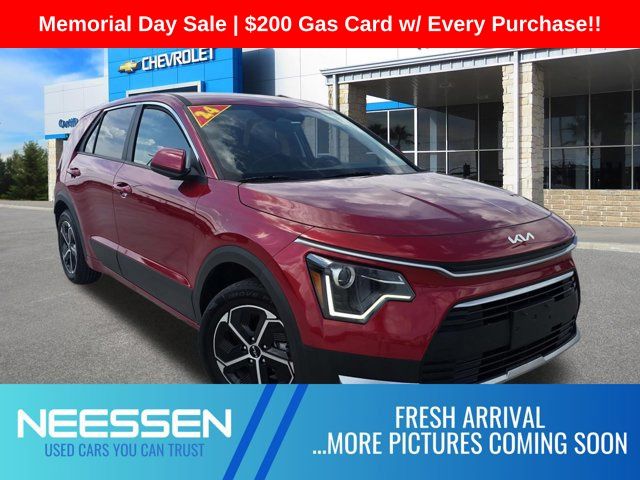 Runway Red 2024 Kia Niro LX FWD SUV / Crossover Front-Wheel Drive 6-Speed Automatic
