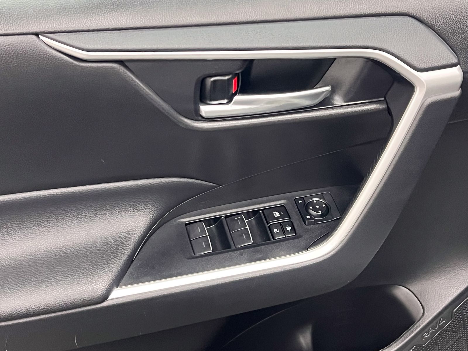 used 2024 Toyota RAV4 Hybrid car, priced at $35,288