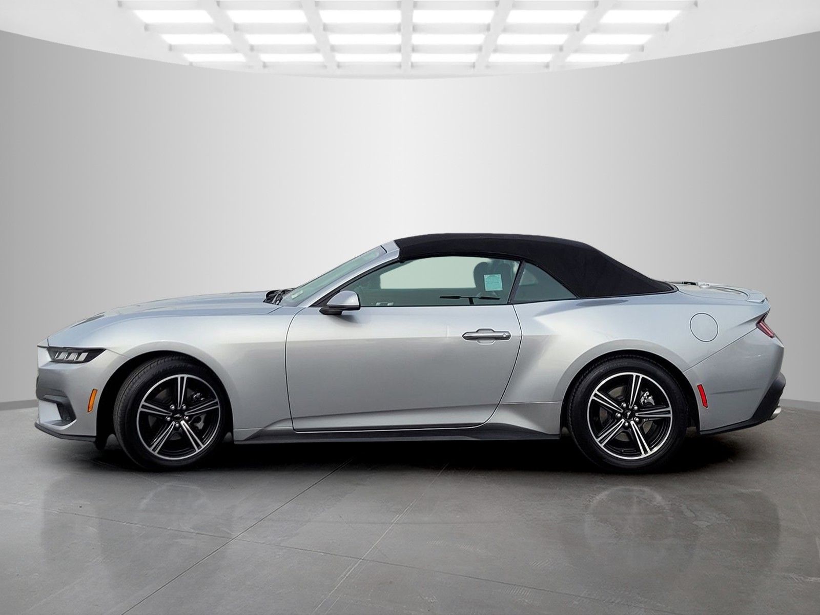 Used 2024 Silver Ford EcoBoost Premium image 7