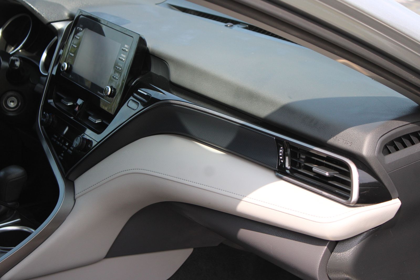 Used 2023 Silver Toyota LE image 26