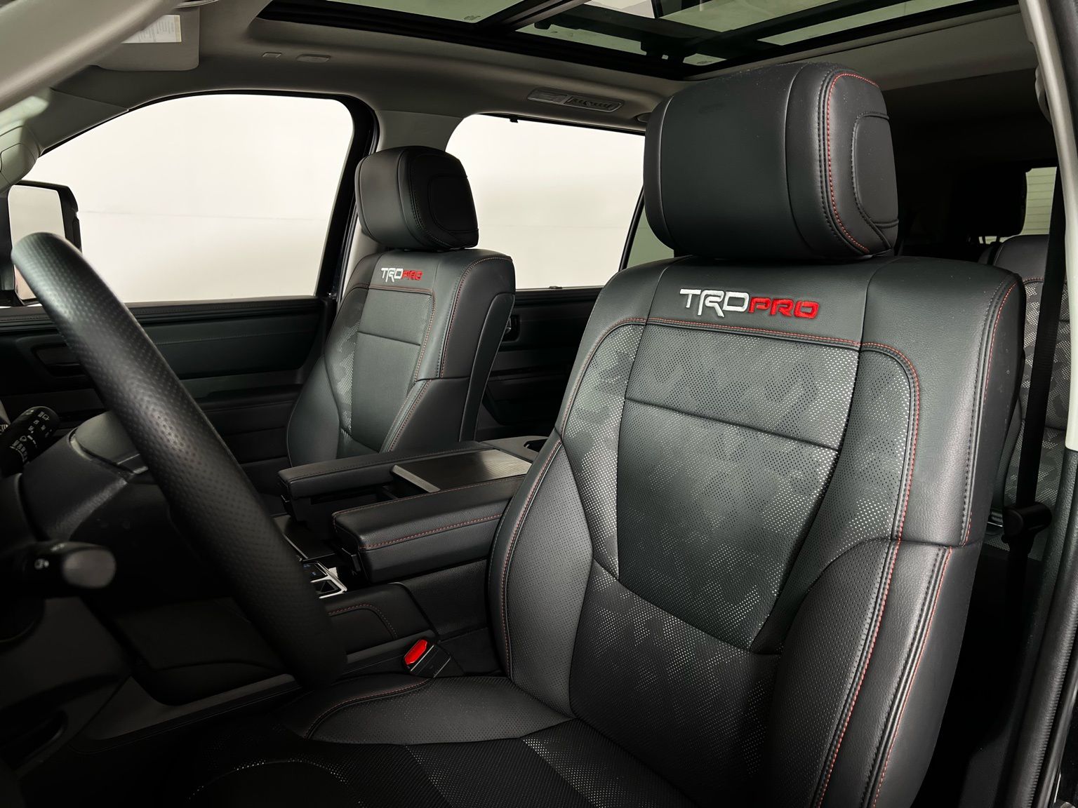 Thumbnail: 2023 Toyota Sequoia - 13