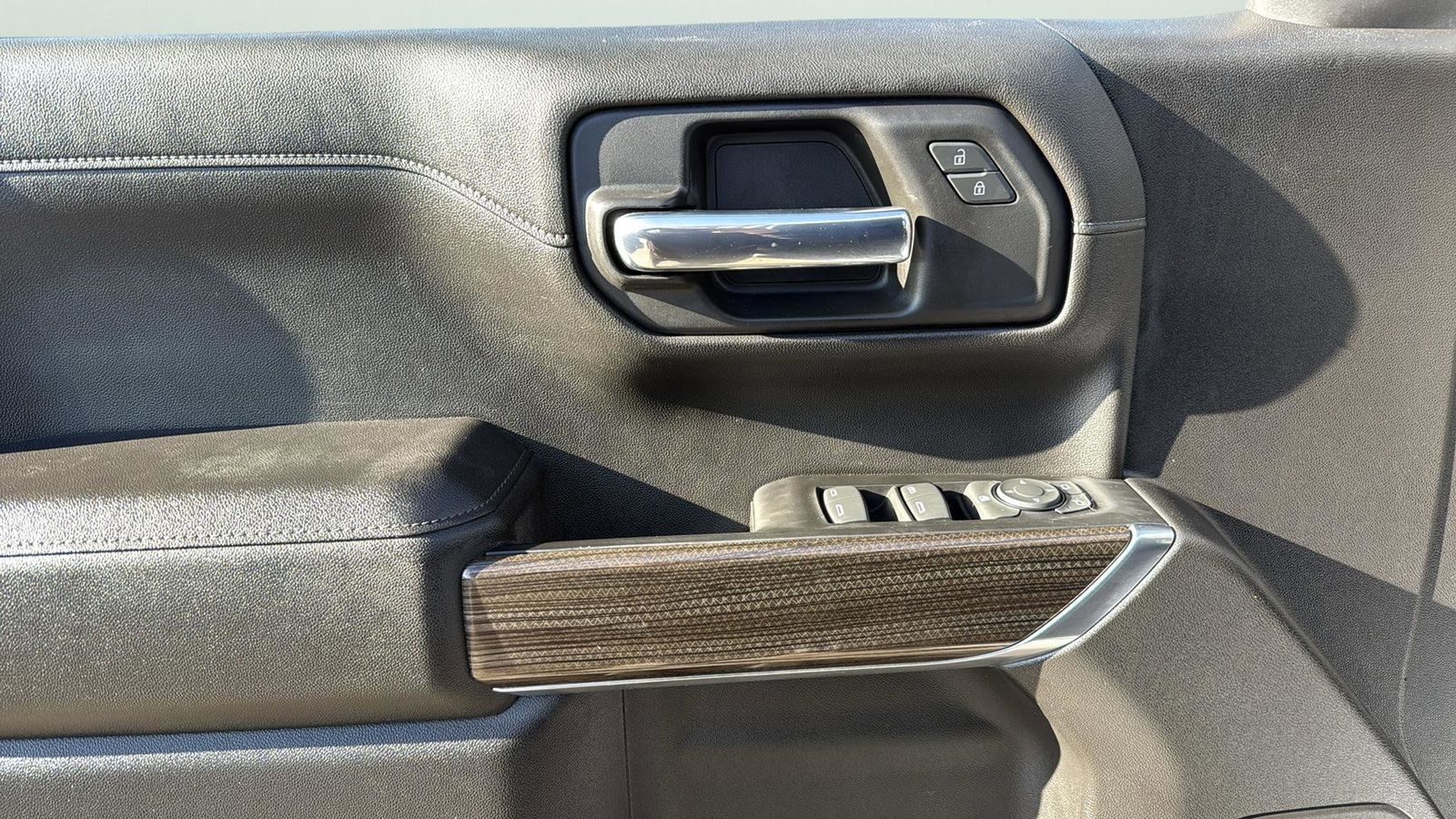 Used Car 2022 Chevrolet Silverado 1500 Ltd  Lt For Sale Under $35,000 In Austin, Texas