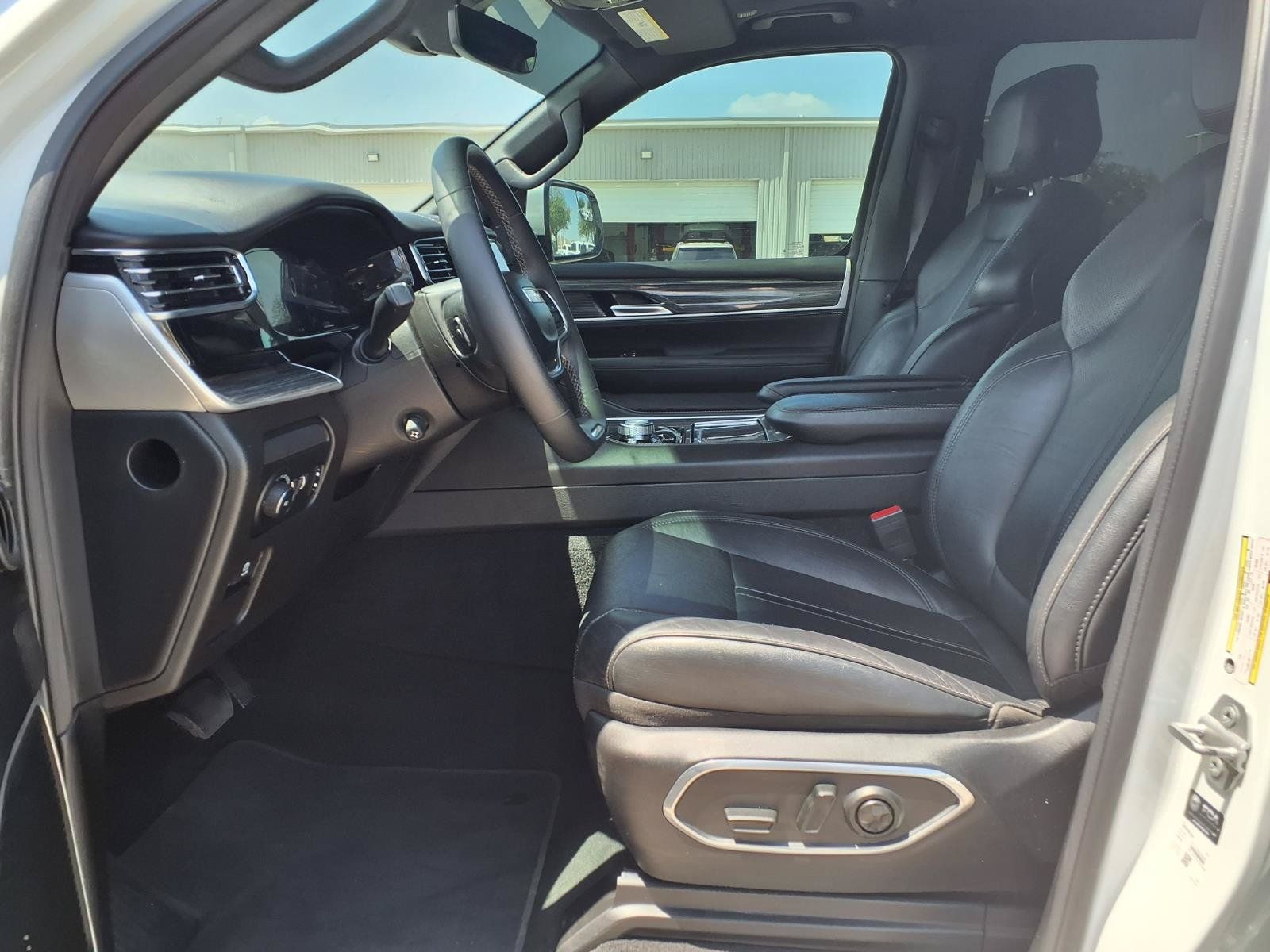 2022 Jeep Wagoneer Series II White at Bayshore Chrysler Jeep Dodge Ram