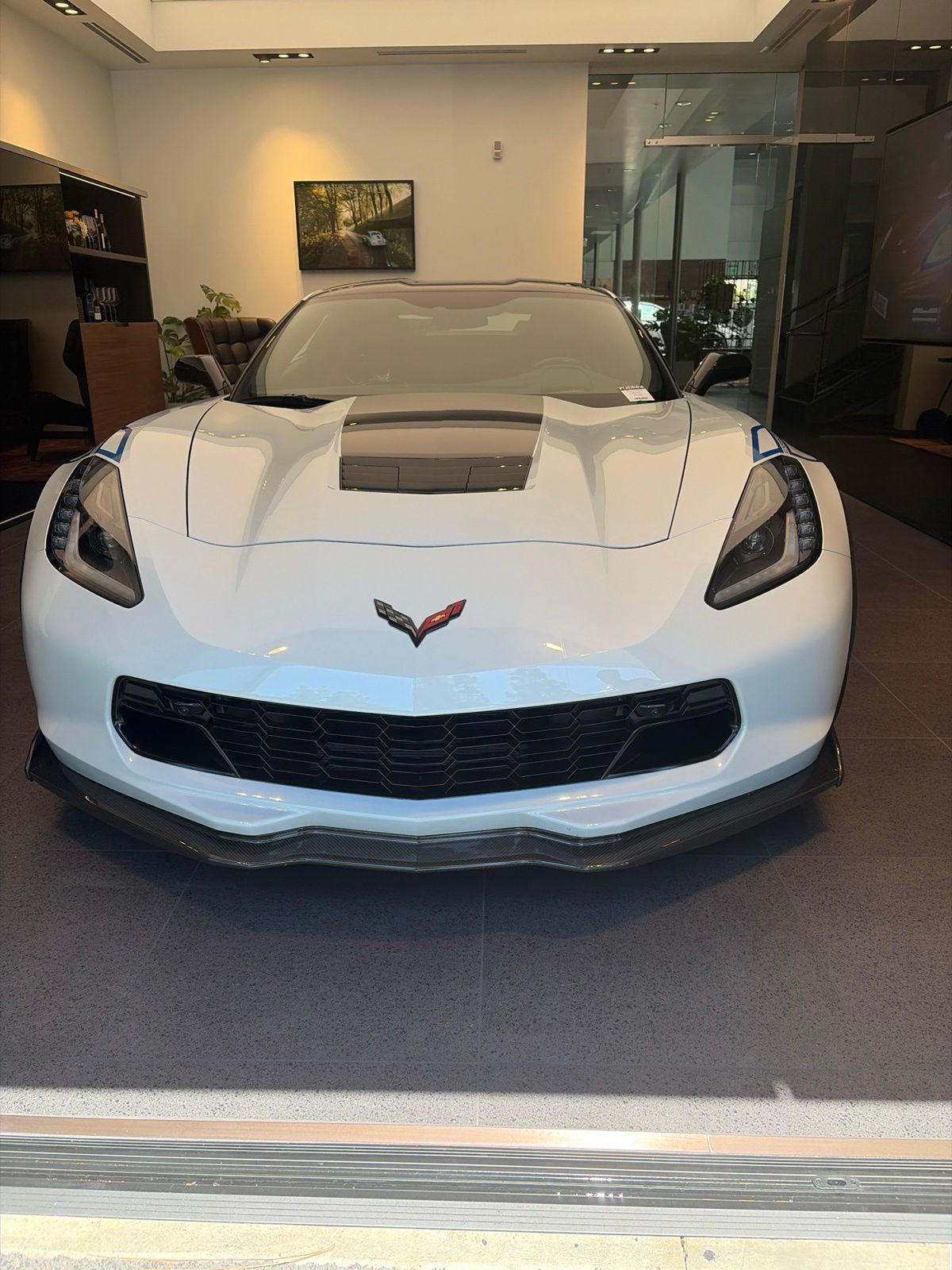 2018 Chevrolet Corvette Grand Sport — full photo 1 of 8