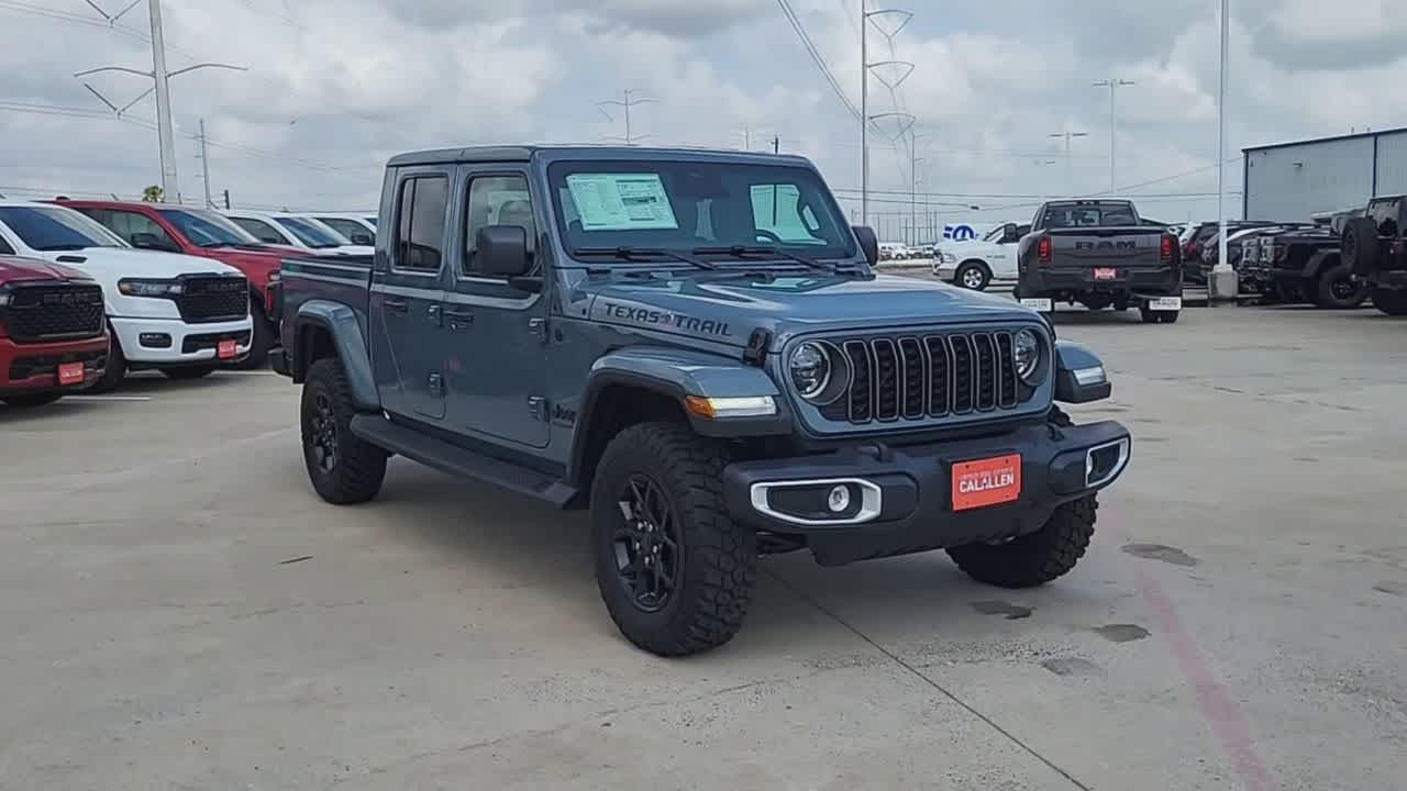 View vehicle photo 2