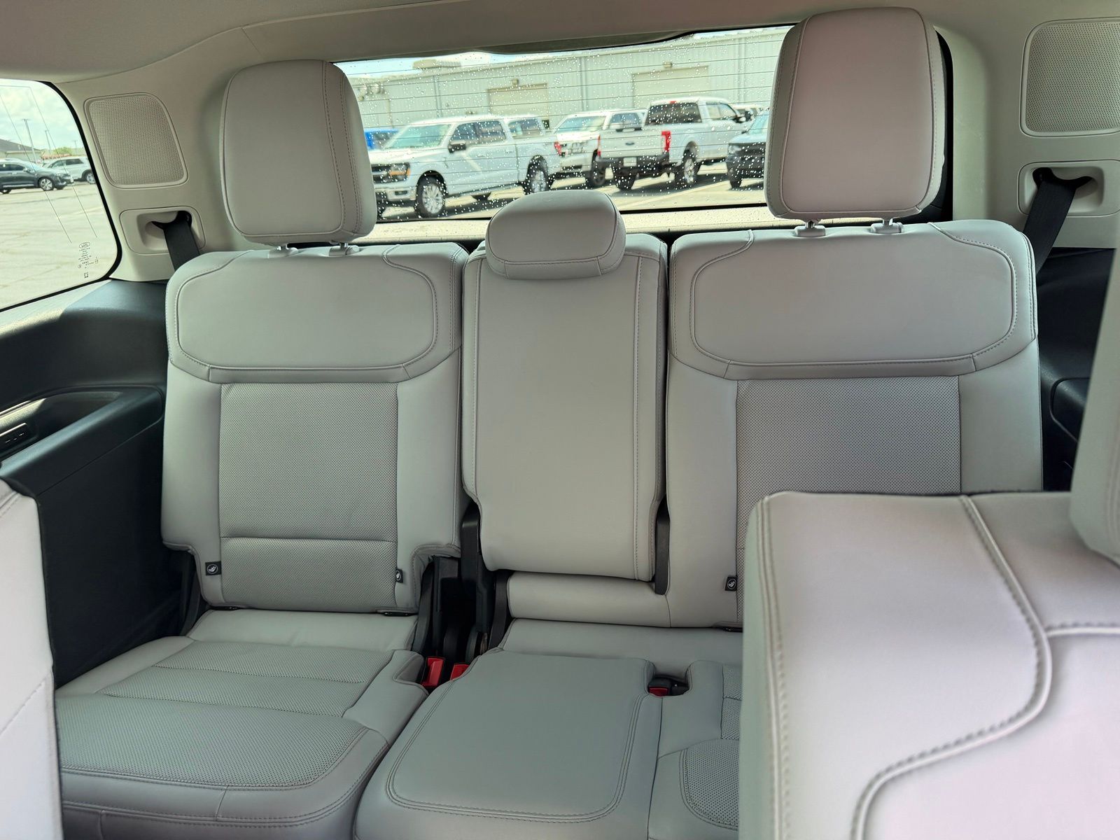 2025 Ford Expedition image 15