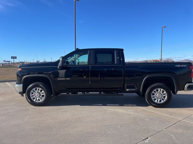 2024 Chevrolet Silverado 3500HD LT 8