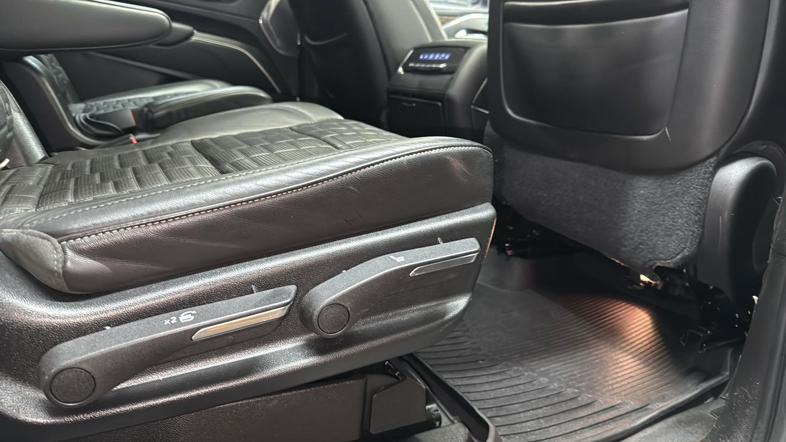 Used Car 2021 Cadillac Escalade  Sport Platinum For Sale Under $50,000 In Austin, Texas