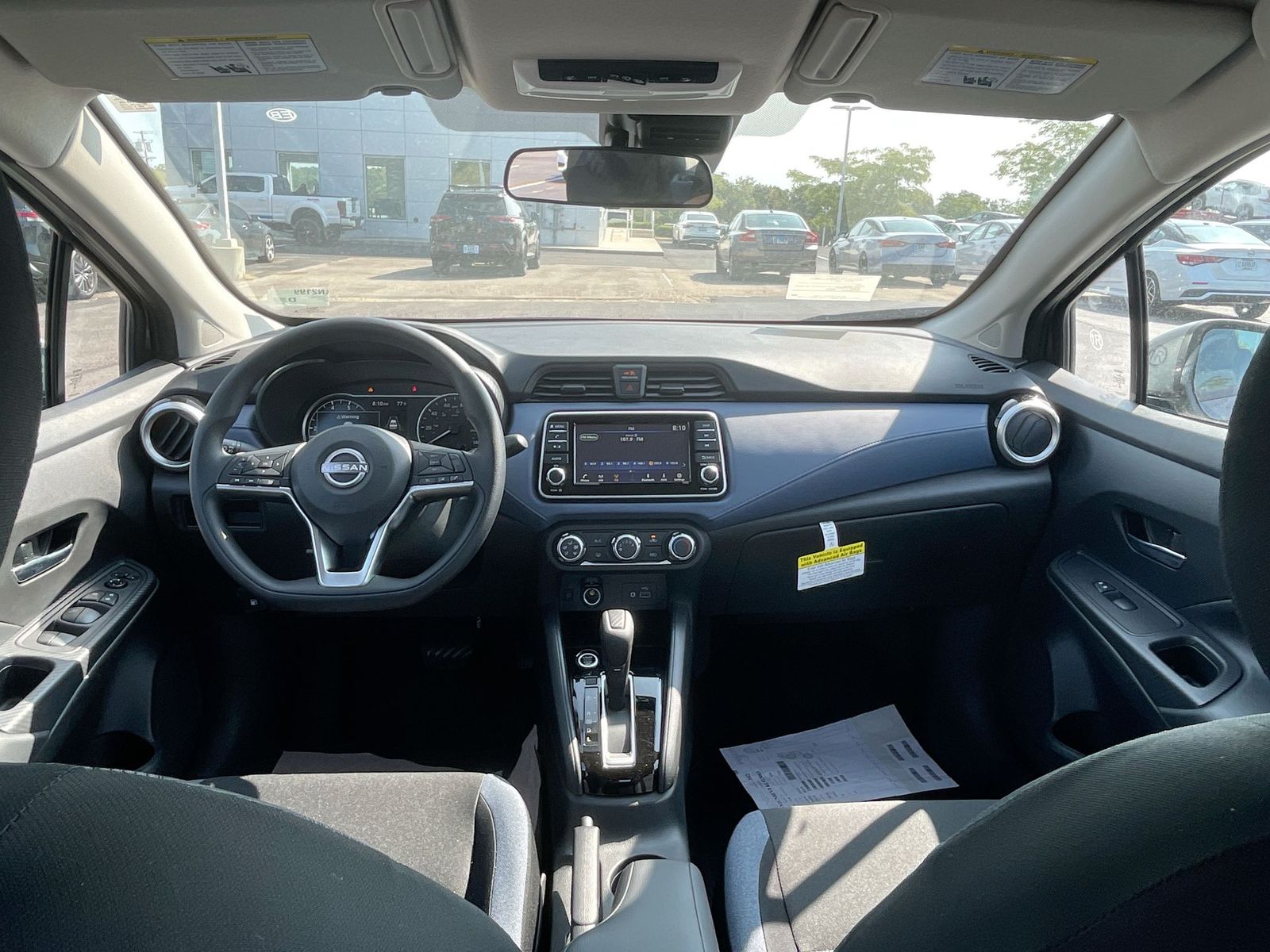 2024 Nissan Versa 1.6 SV 23